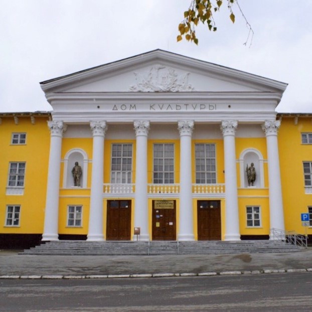 Ремонт фасада Дома культуры в Двуреченске