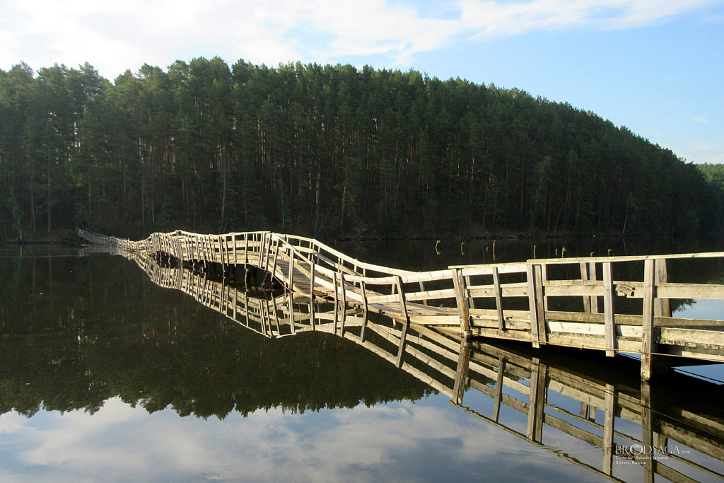 Строительство пешеходного моста в поселке Луч