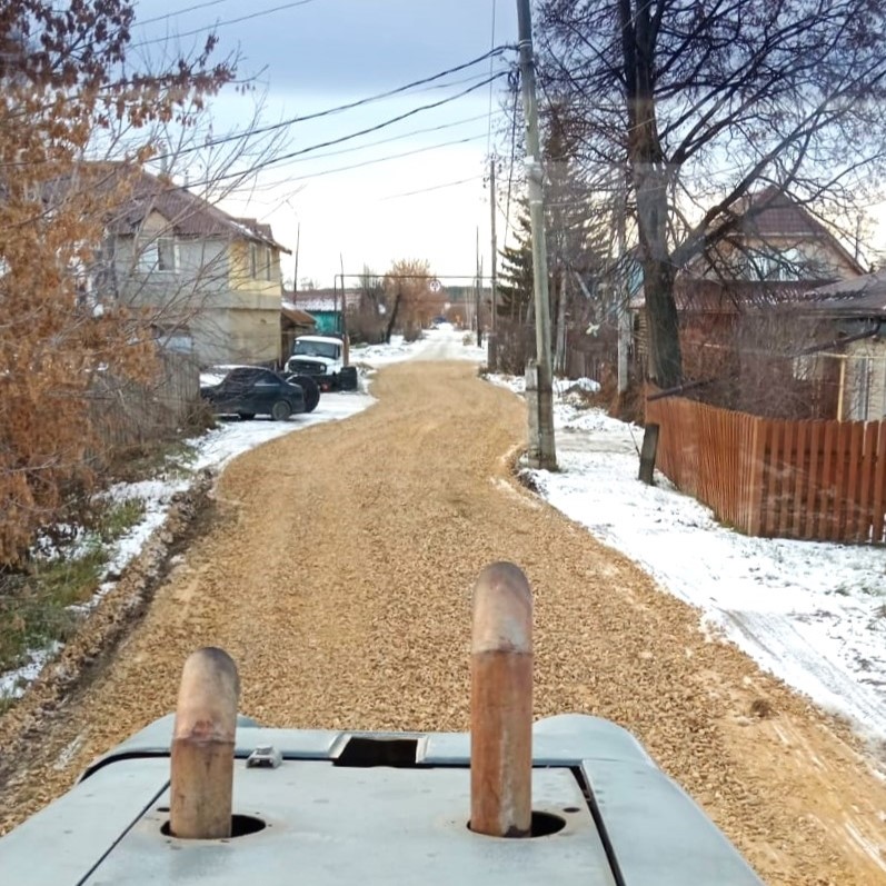 Работы по отсыпке участков дорог по улицам Ленина и Свободы Работы по отсыпке участков дорог по улицам Ленина и Свободы