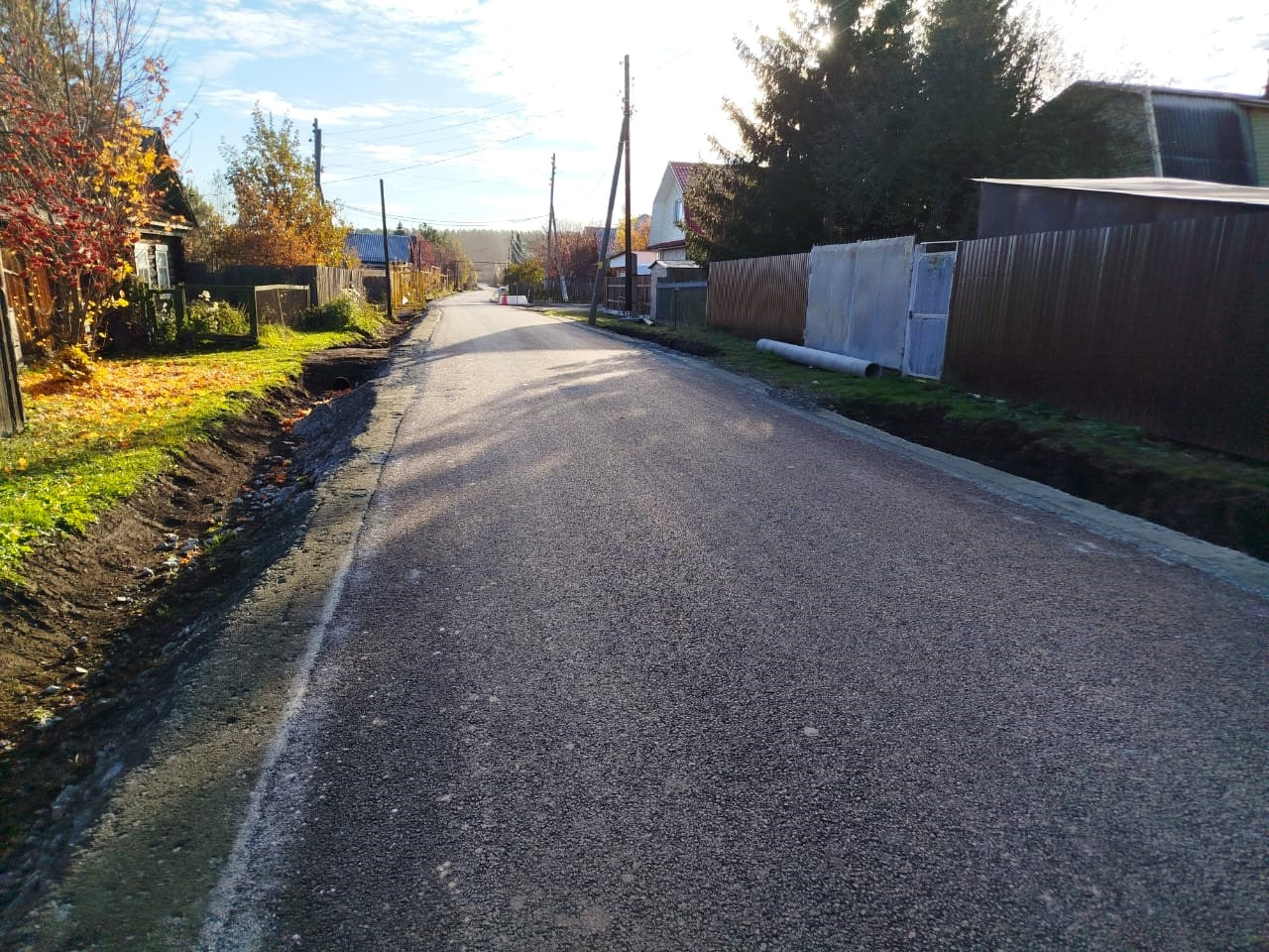 В Верхней Сысерти завершился ремонт дороги по улице 8 Марта!